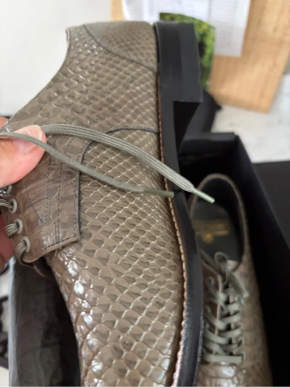 Stacy Adams Men's Brown Croc-Embossed Lace-Up Shoes size 8.5 D New